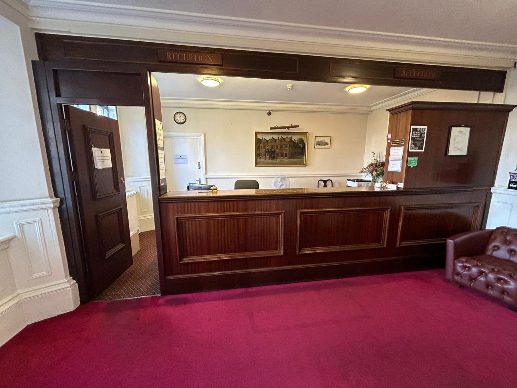 The Hind Hotel Wellingborough Exterior photo