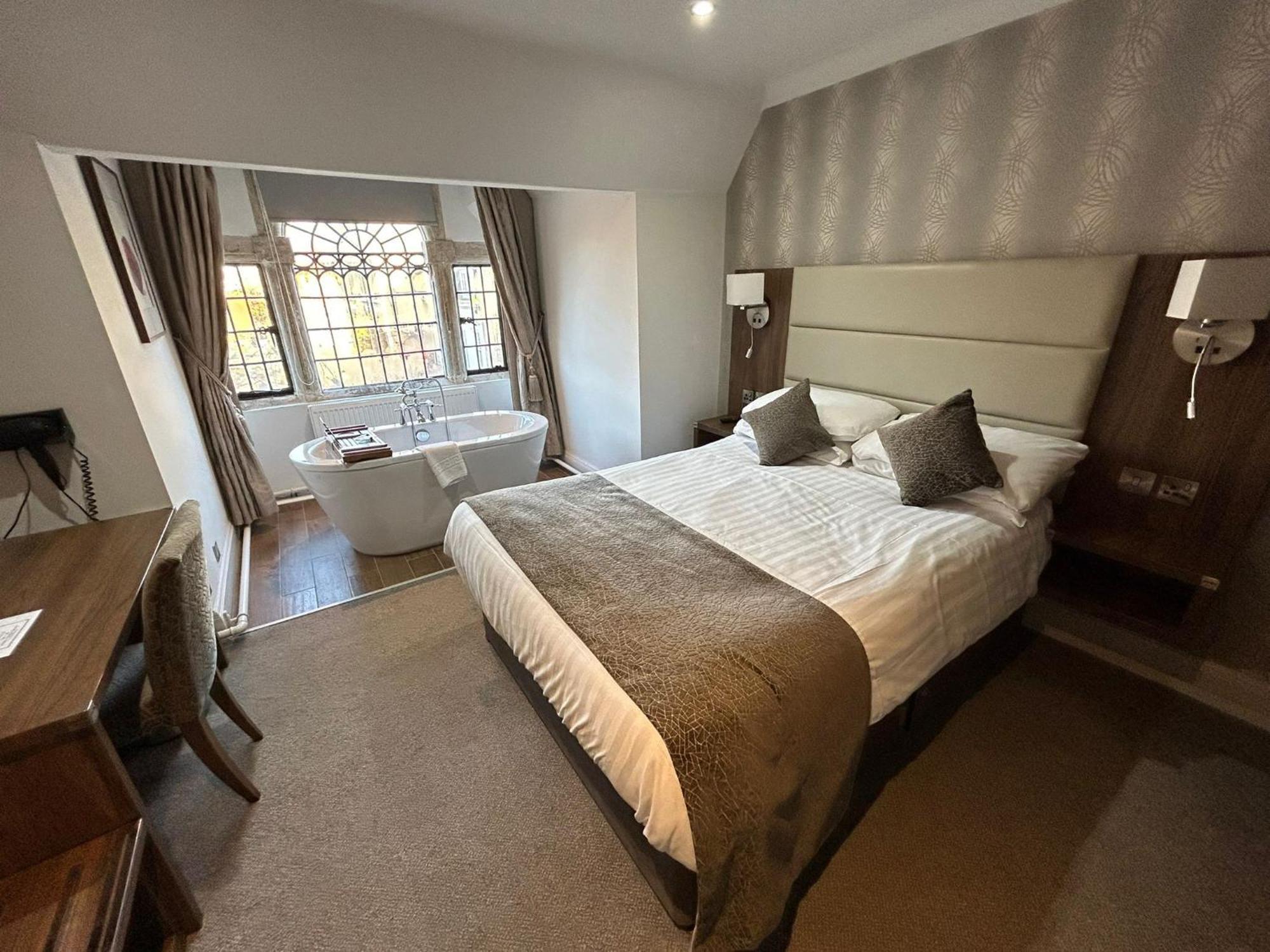 The Hind Hotel Wellingborough Room photo