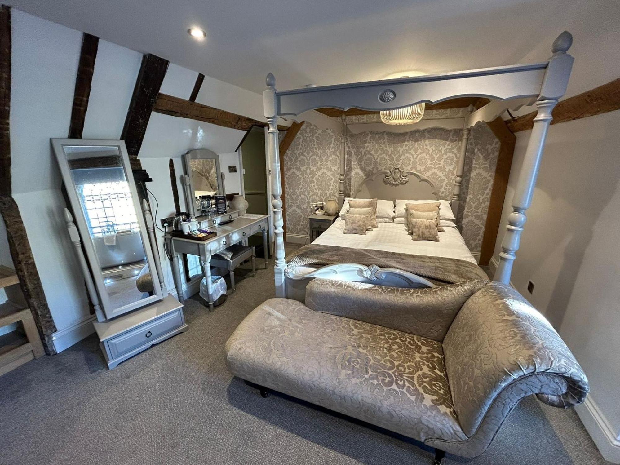 The Hind Hotel Wellingborough Room photo